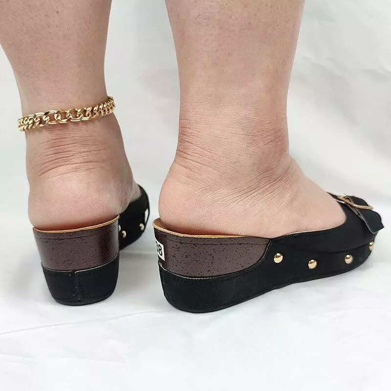 Front Buckle Low Wedge Sandals