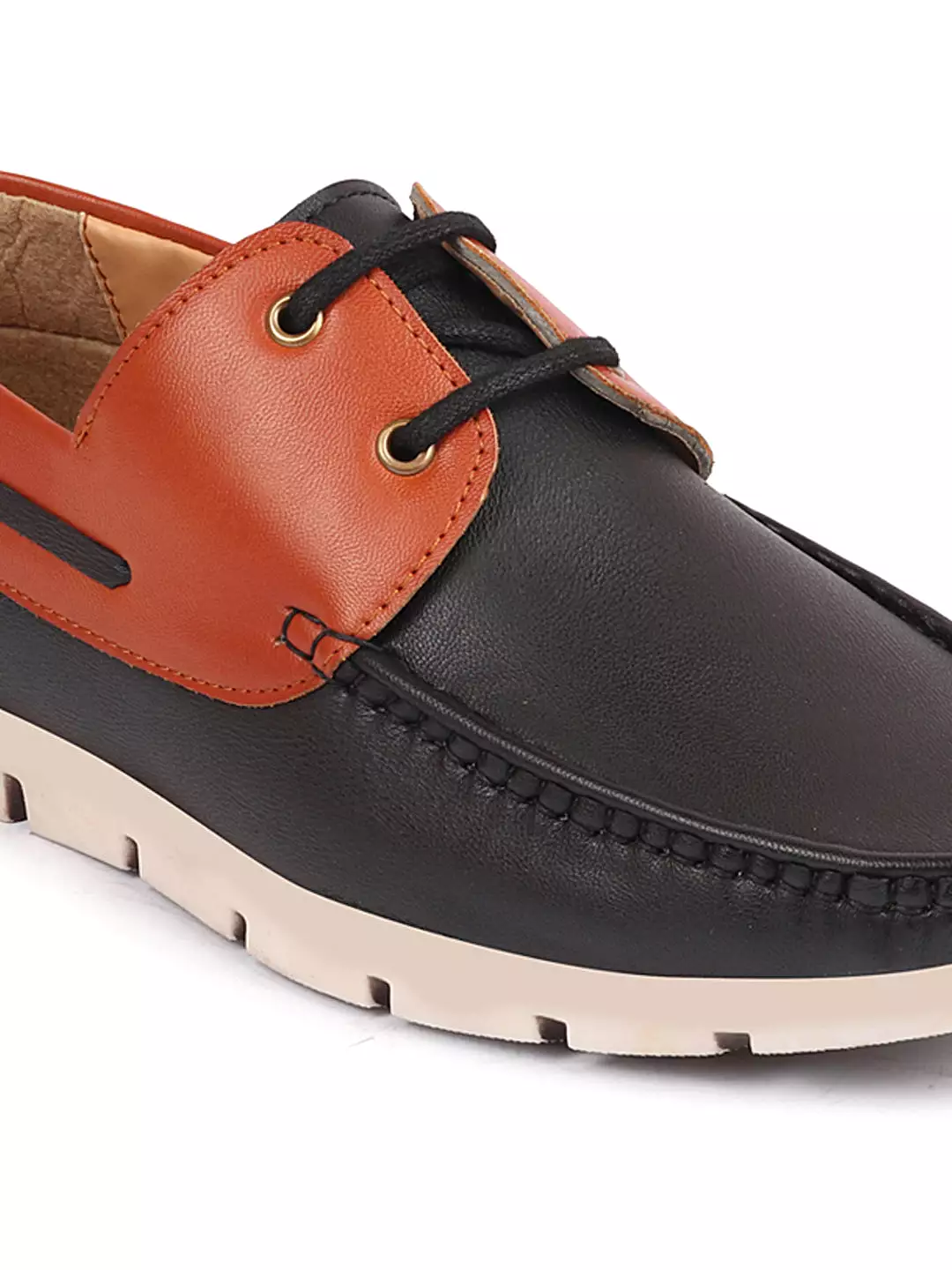 Men Black Side Lace Stitched Design Lace Up Boat Shoes