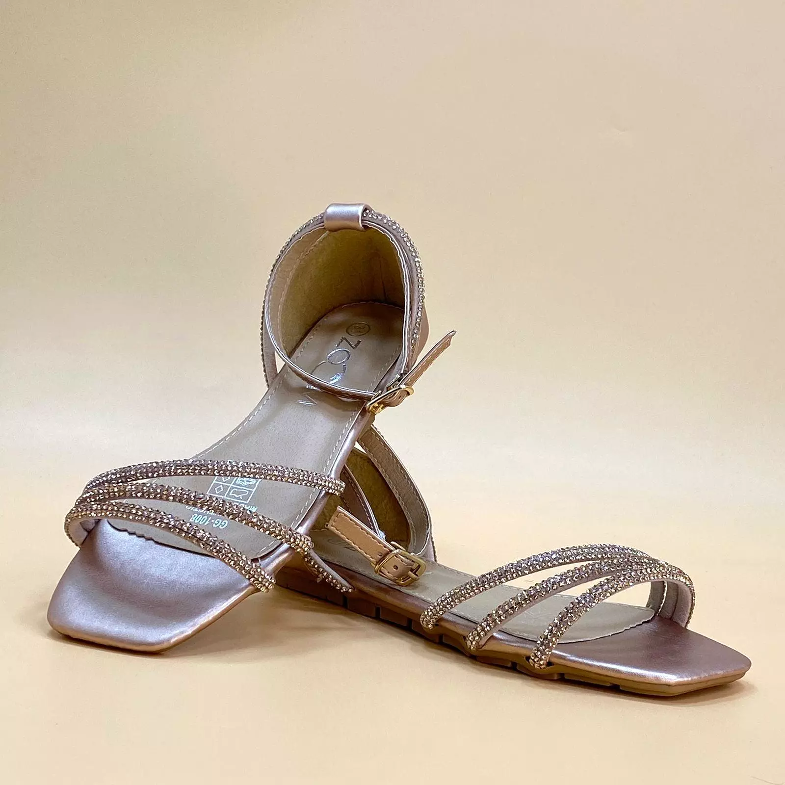 NEW ,  WOMEN SANDAL W117