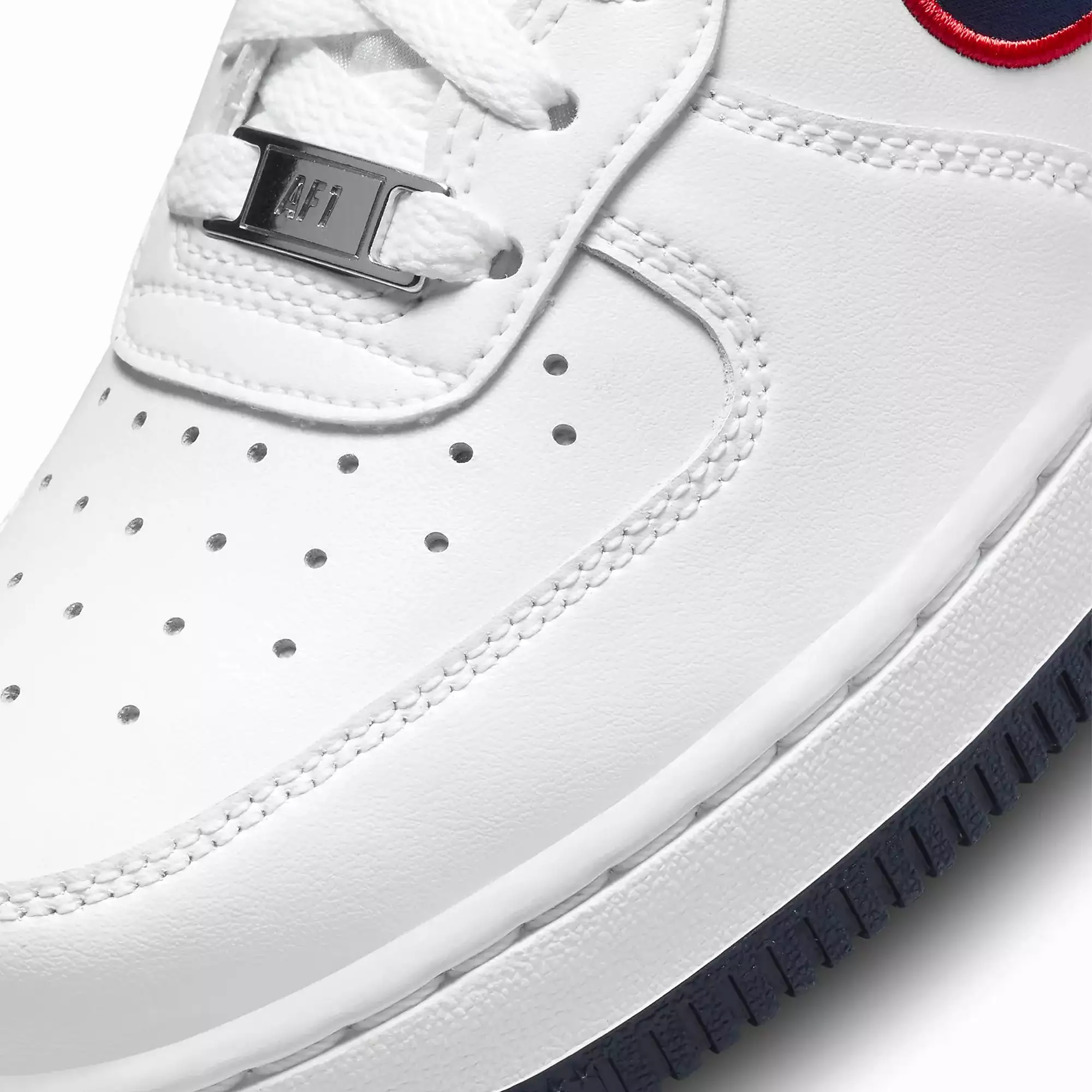 WMN'S AIR FORCE 1 '07 'WHITE/OBSIDIAN-UNIVERSITY RED-WOLF GREY'