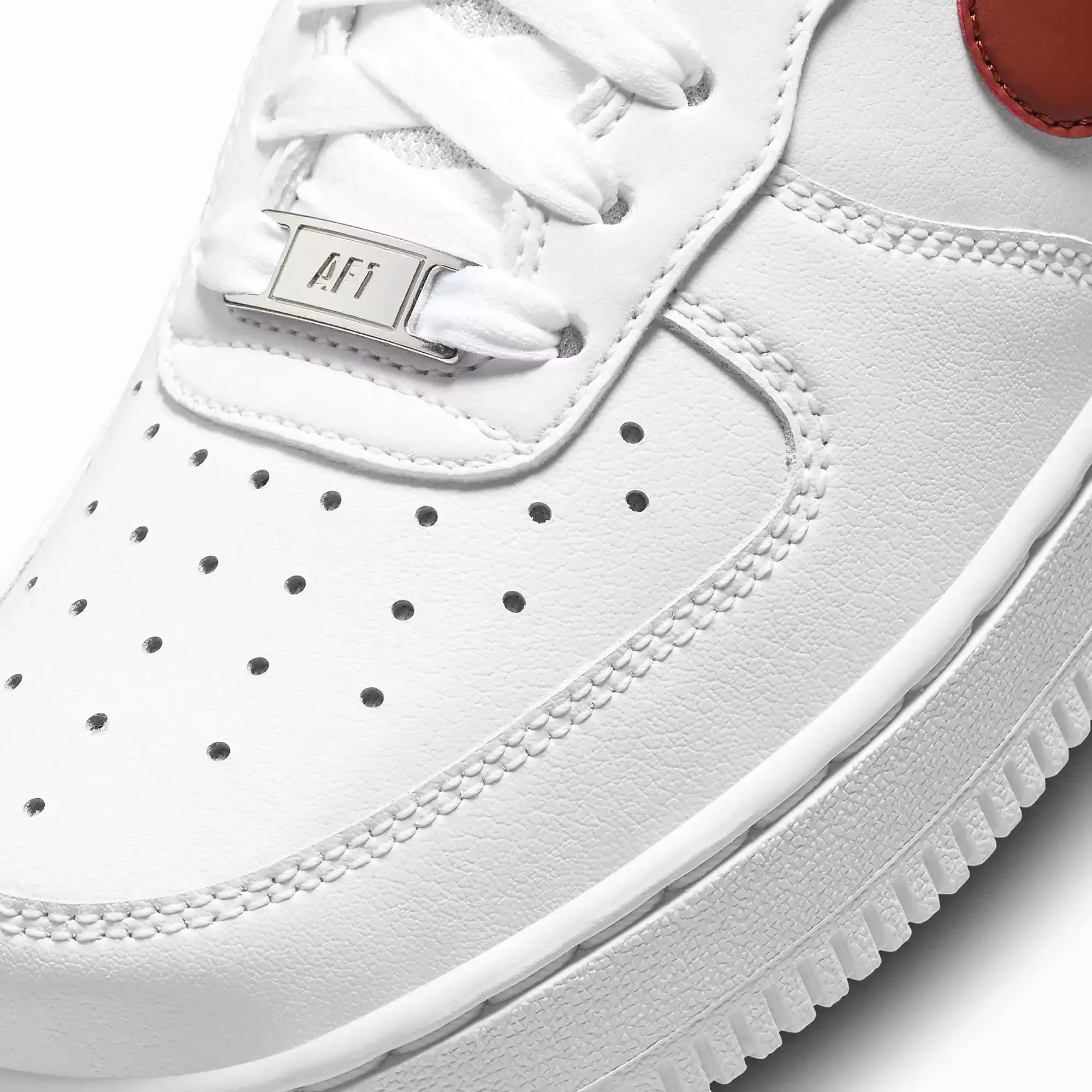 WMN'S AIR FORCE 1 07 'WHITE/RUGGED ORANGE'