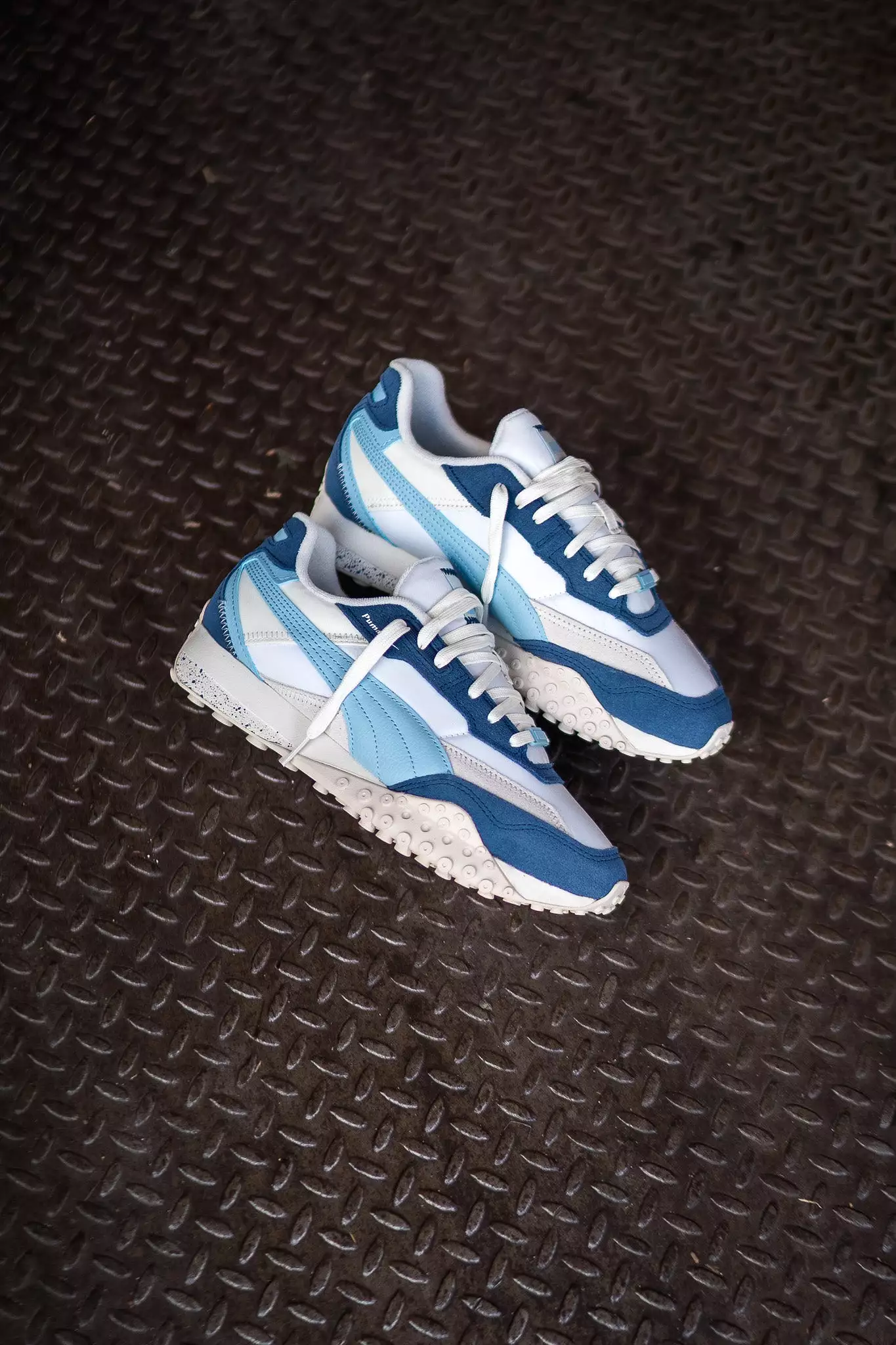 Women Puma Blacktop Rider (Warm White/Inky Blue)